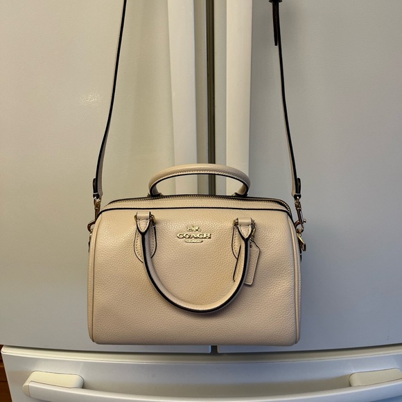 Coach Handbags - Coach crossbody, can also be used as a carry. NWOT.